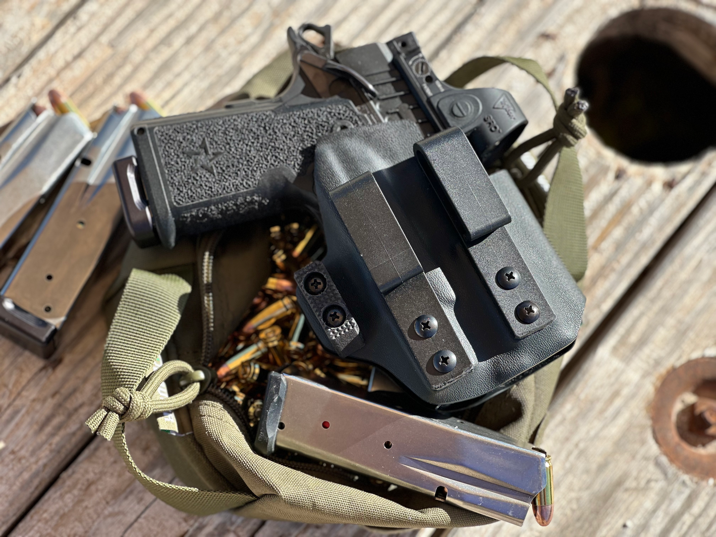 MK11 Inside Waistband w/ Light