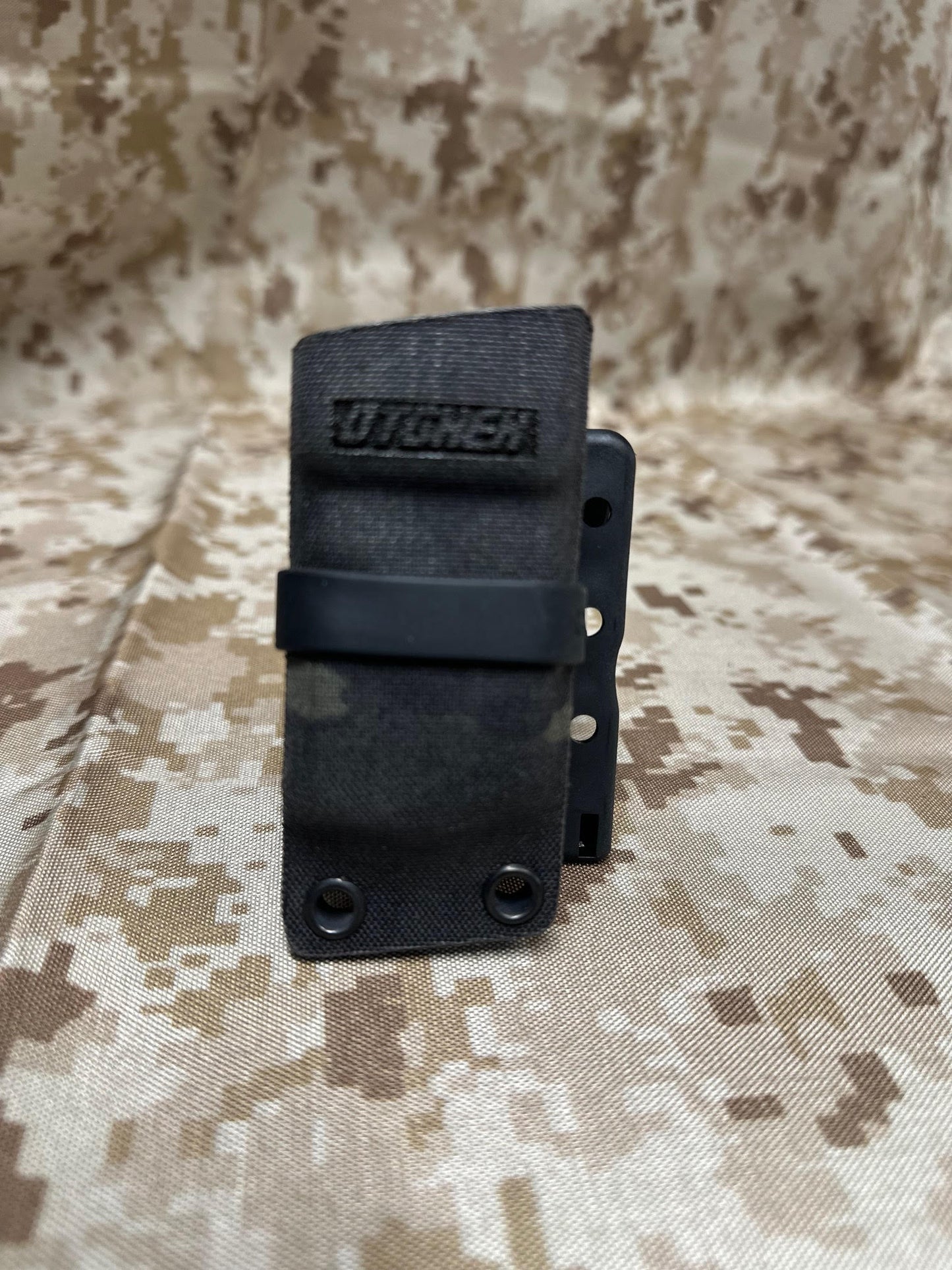 Spring Roll Mag Carrier